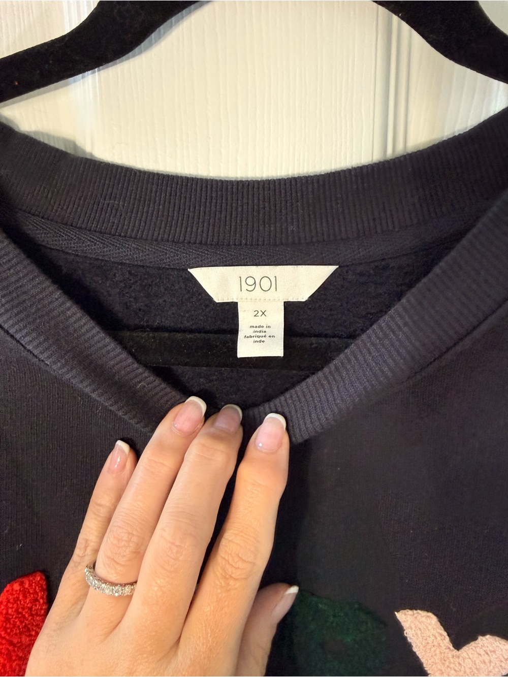 1901 Navy Crewneck Sweatshirt with Multicolor 'MERRY' Embroidery - Picture 4 of 5